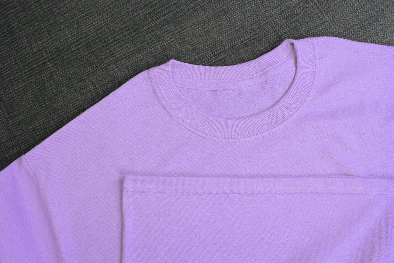Skull And Crossbones Heart Eyes Pastel Goth Shirt - Pastel Goth Clothing Purple Pink Grunge Clothing T-Shirt